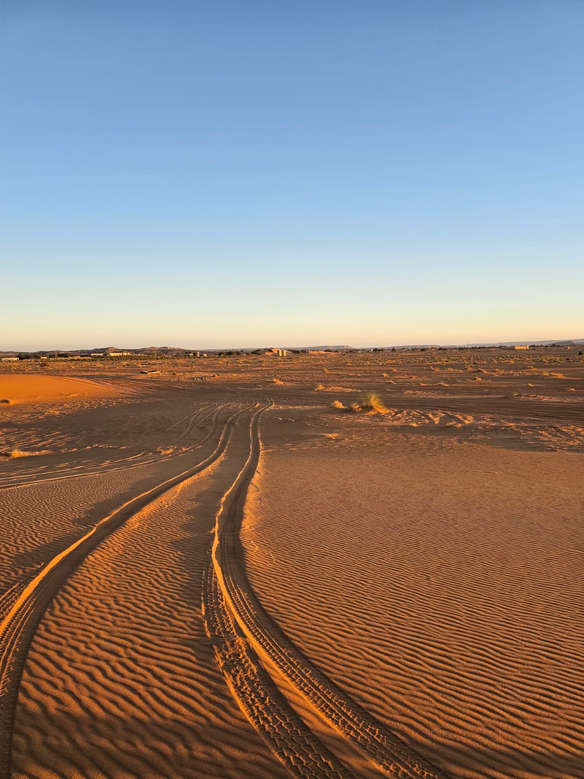 Trilhas de 4x4 no deserto de Merzouga